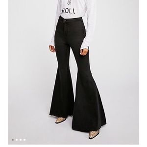 Free people Just Float on flare jeans NWOT